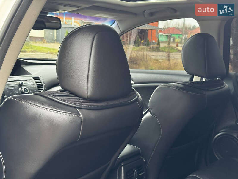 Седан Honda Accord 2012 в Ахтырке