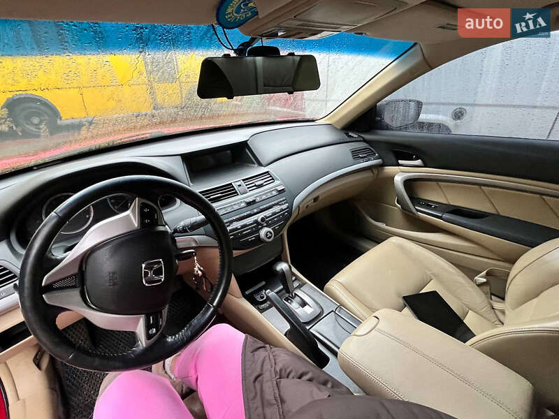 Купе Honda Accord 2008 в Киеве
