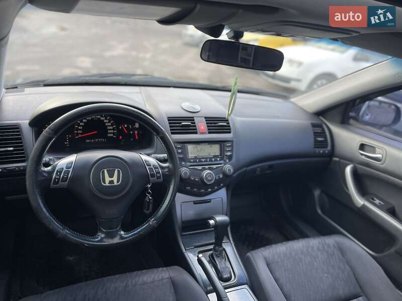 Седан Honda Accord 2005 в Полтаве
