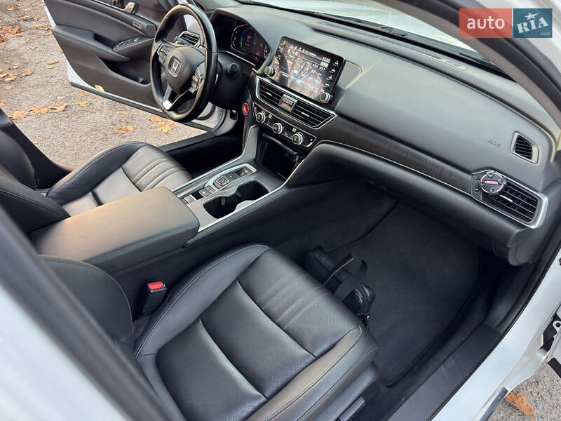 Седан Honda Accord 2020 в Днепре