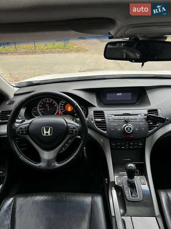 Седан Honda Accord 2008 в Киеве