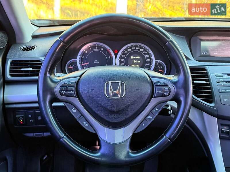 Седан Honda Accord 2008 в Киеве