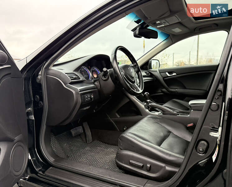 Седан Honda Accord 2011 в Киеве