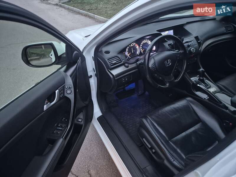 Седан Honda Accord 2012 в Днепре