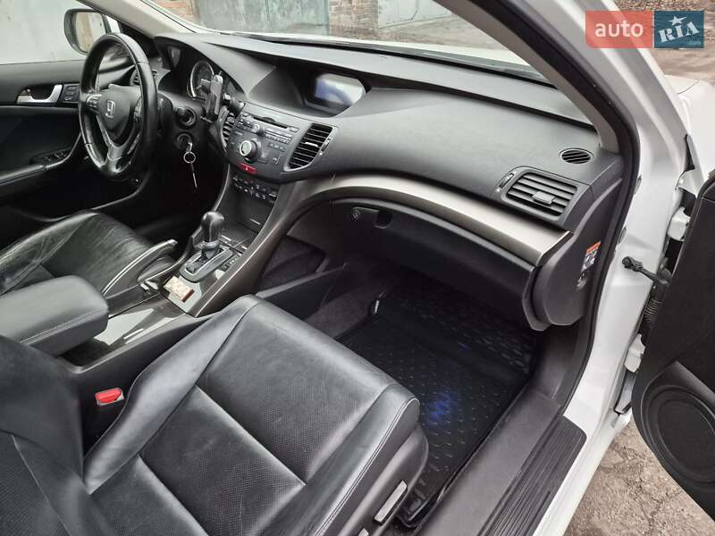 Седан Honda Accord 2012 в Днепре