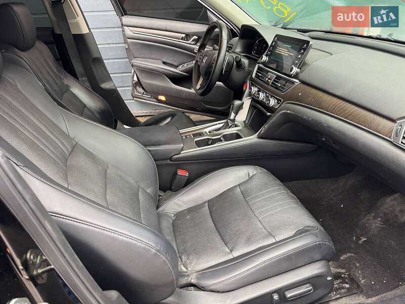 Седан Honda Accord 2018 в Львове