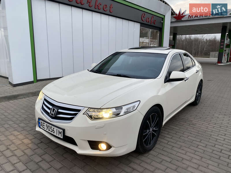 Седан Honda Accord 2011 в Полтаві