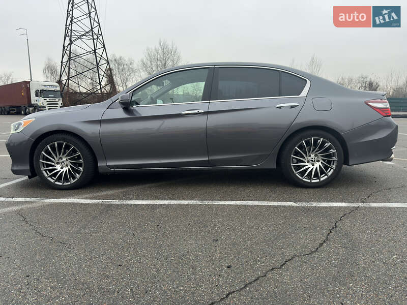 Седан Honda Accord 2017 в Києві