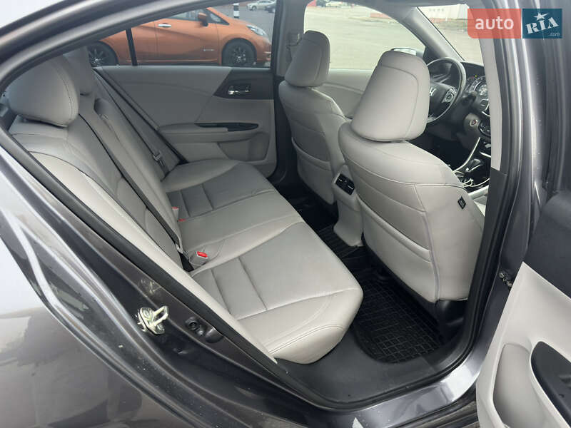 Седан Honda Accord 2017 в Києві