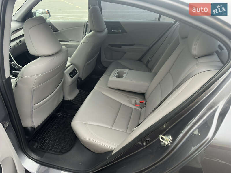 Седан Honda Accord 2017 в Києві