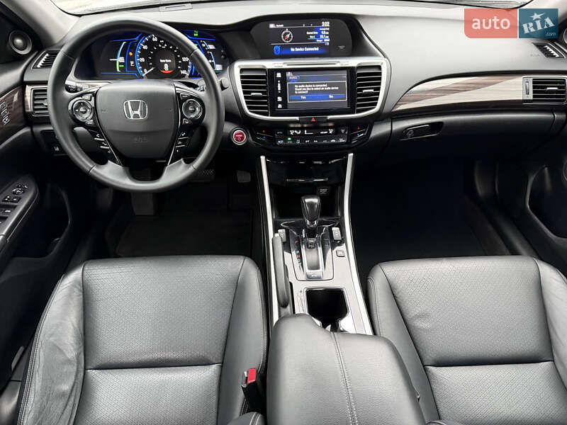 Седан Honda Accord 2016 в Киеве