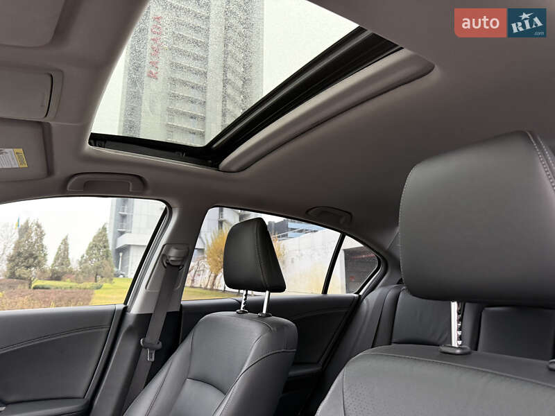 Седан Honda Accord 2016 в Киеве