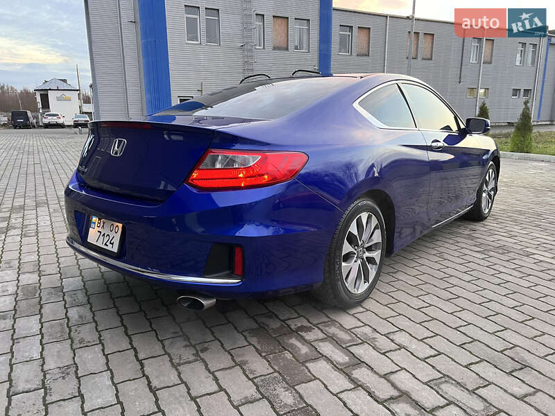 Купе Honda Accord 2012 в Малине