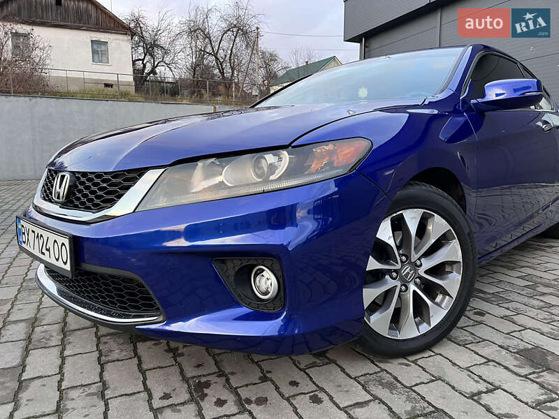 Купе Honda Accord 2012 в Малине