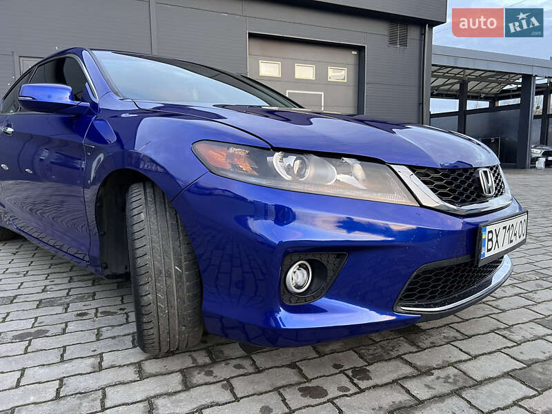 Купе Honda Accord 2012 в Малине