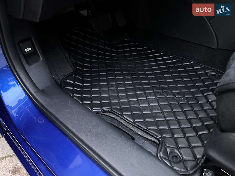 Купе Honda Accord 2012 в Малине