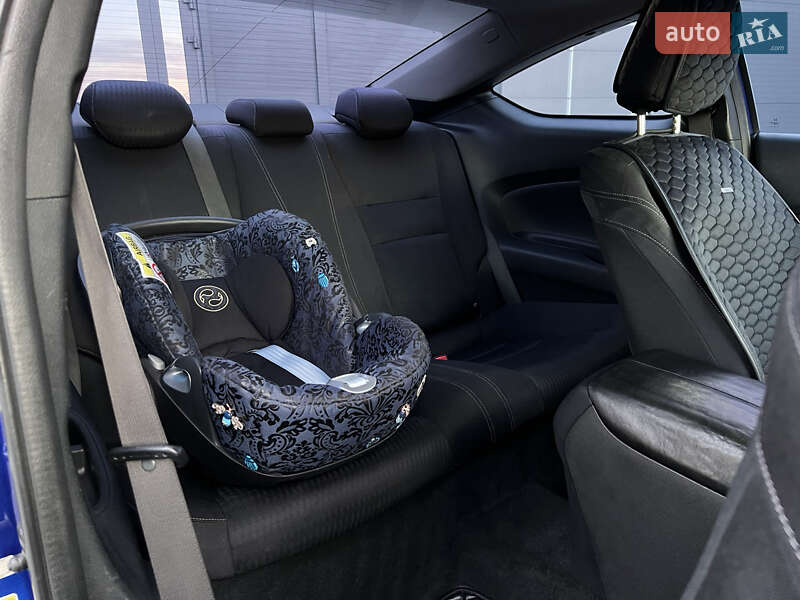 Купе Honda Accord 2012 в Малине