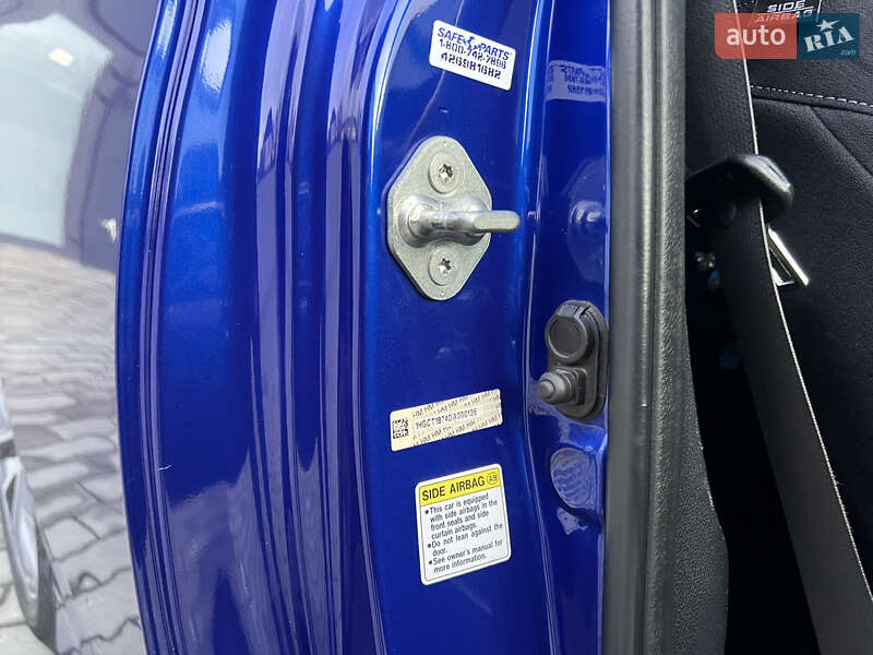 Купе Honda Accord 2012 в Малине