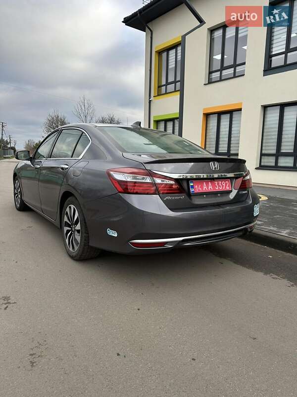 Седан Honda Accord 2017 в Львові