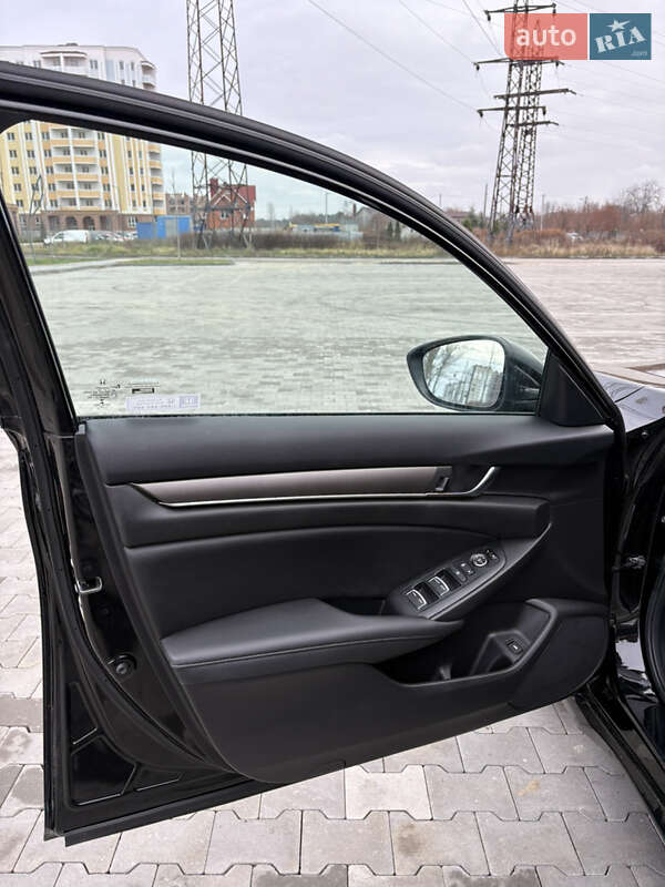 Седан Honda Accord 2020 в Буче