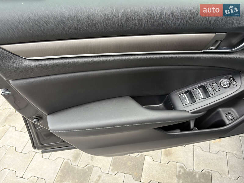 Седан Honda Accord 2020 в Буче