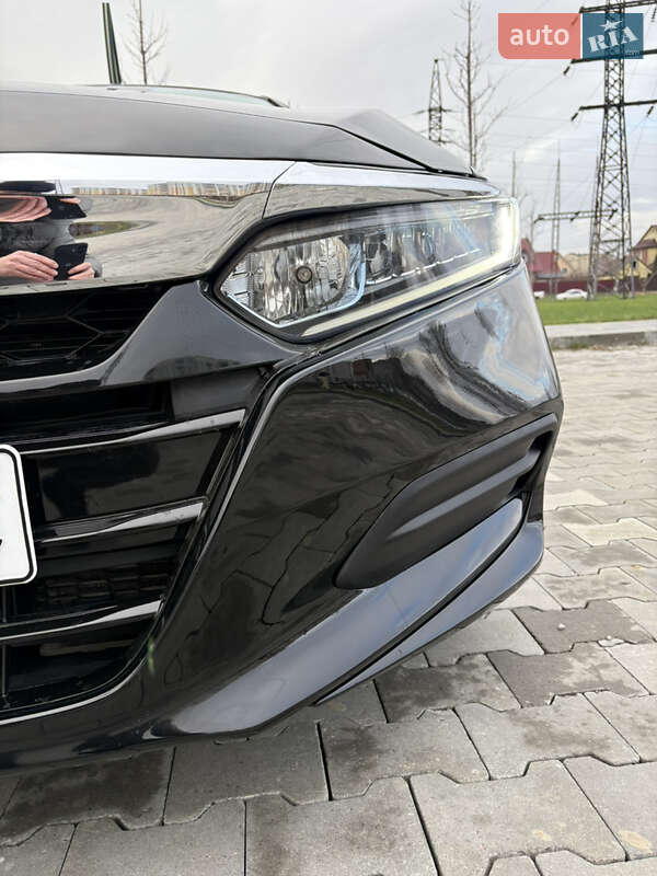 Седан Honda Accord 2020 в Буче