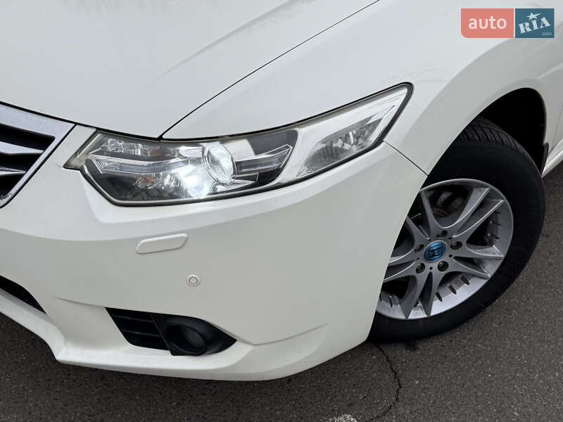 Седан Honda Accord 2011 в Одесі