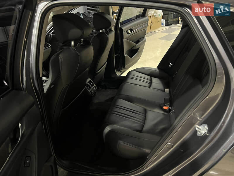 Седан Honda Accord 2021 в Одессе