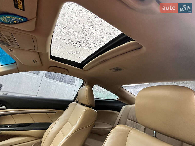 Купе Honda Accord 2008 в Києві