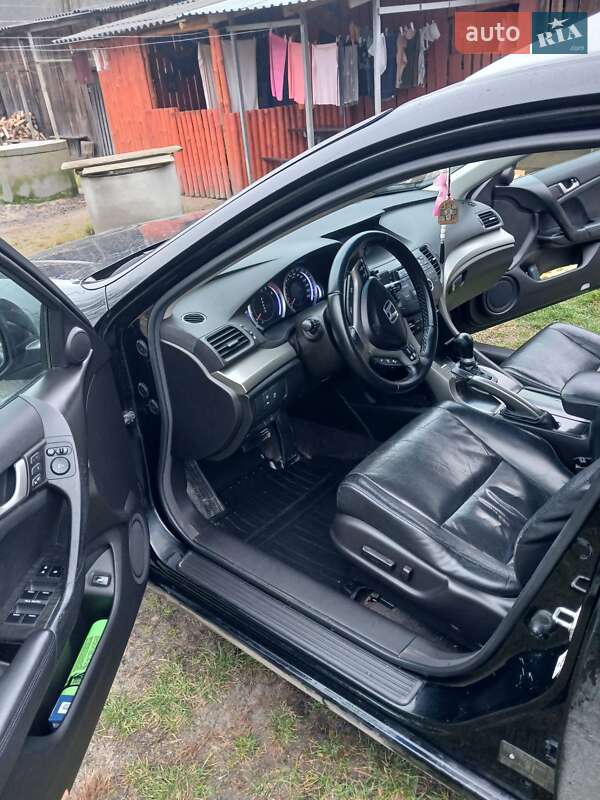 Універсал Honda Accord 2010 в Томашгороді