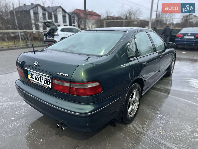 Седан Honda Accord 1998 в Львове