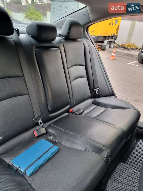 Седан Honda Accord 2014 в Киеве