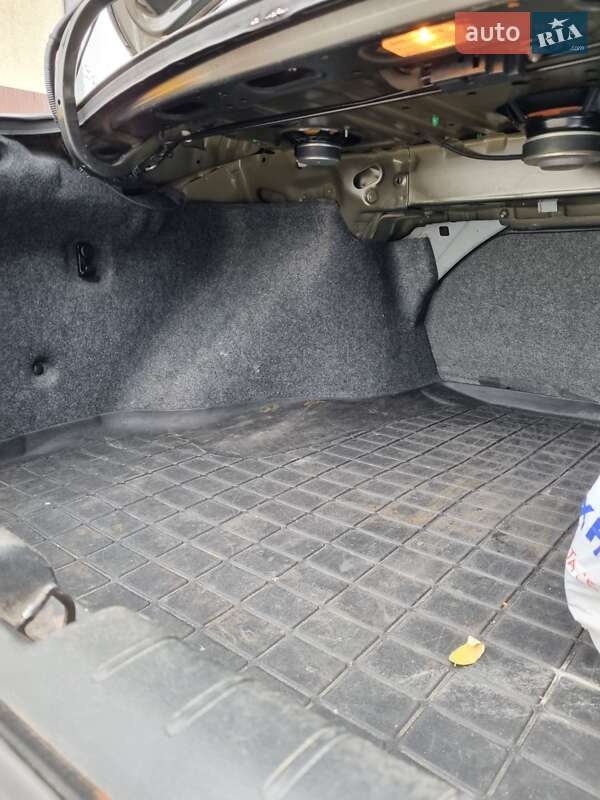 Седан Honda Accord 2014 в Киеве