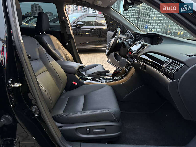 Седан Honda Accord 2017 в Києві фото 12 Седан Honda Accord 2017 в Києві
