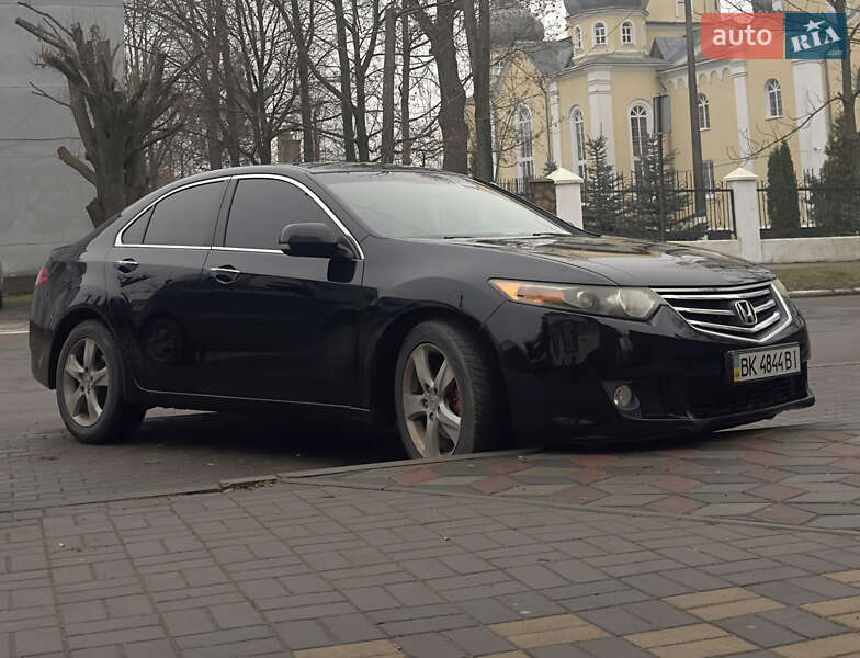 Седан Honda Accord 2008 в Ровно