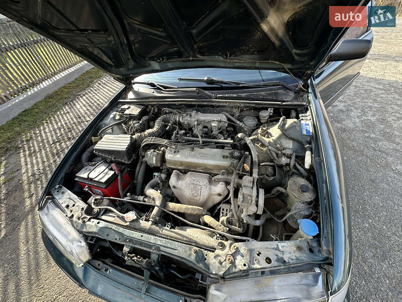 Седан Honda Accord 1998 в Делятине