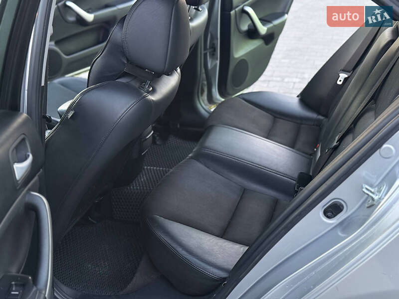 Седан Honda Accord 2004 в Дніпрі фото 11 Седан Honda Accord 2004 в Дніпрі