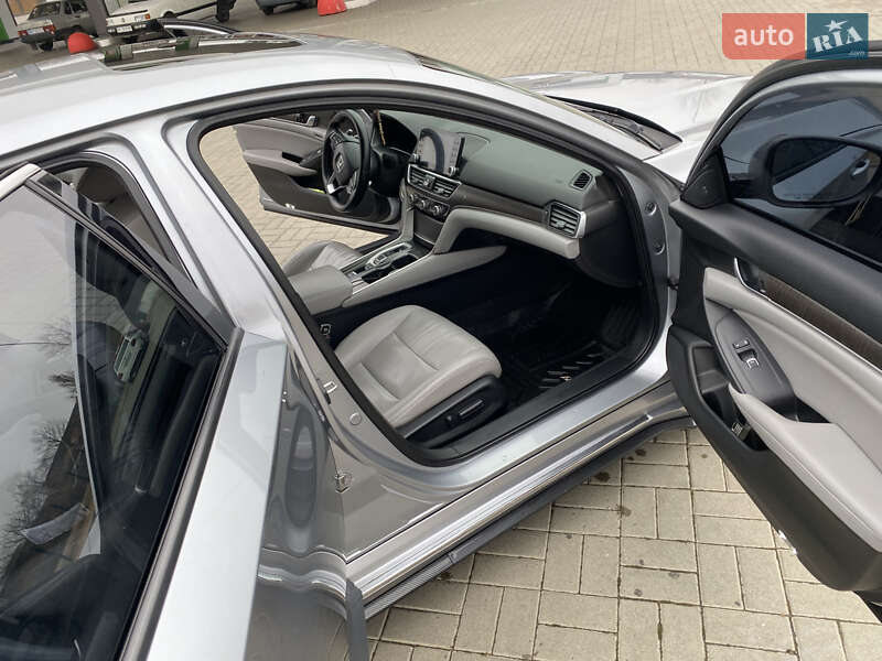 Седан Honda Accord 2017 в Житомире