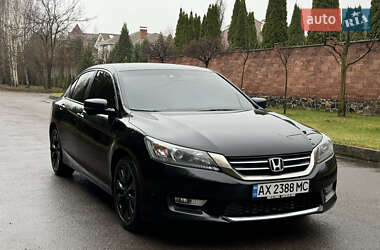 Седан Honda Accord 2013 в Ровно