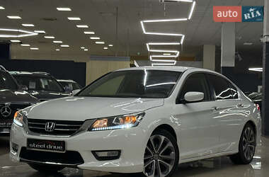 Седан Honda Accord 2014 в Николаеве