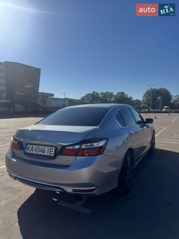 Седан Honda Accord 2017 в Житомирі