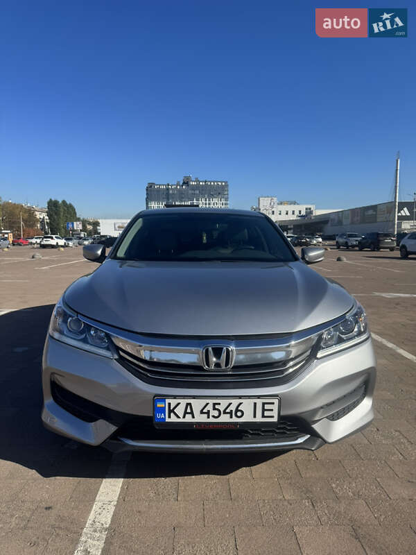 Седан Honda Accord 2017 в Житомирі