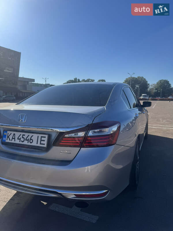 Седан Honda Accord 2017 в Житомирі