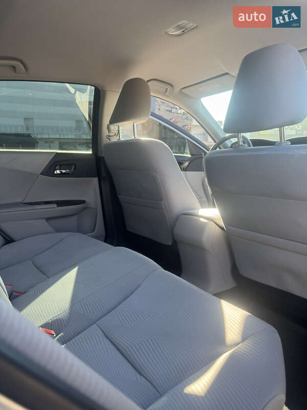 Седан Honda Accord 2017 в Житомирі