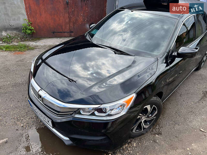 Седан Honda Accord 2016 в Вінниці