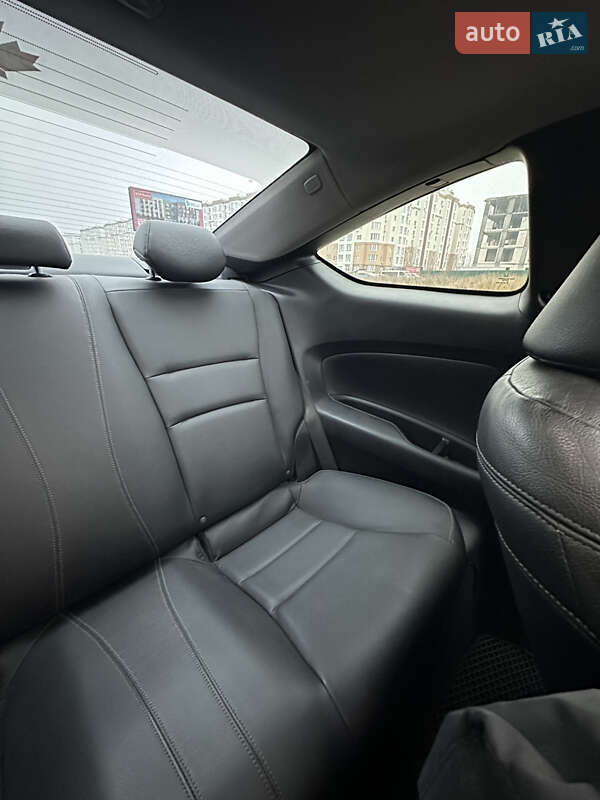 Купе Honda Accord 2013 в Киеве фото 19 Купе Honda Accord 2013 в Киеве