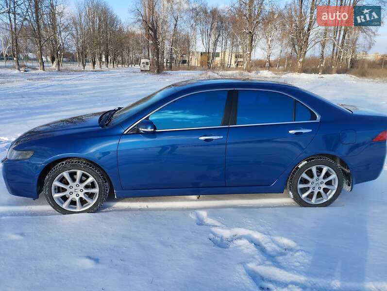 Седан Honda Accord 2004 в Бурині