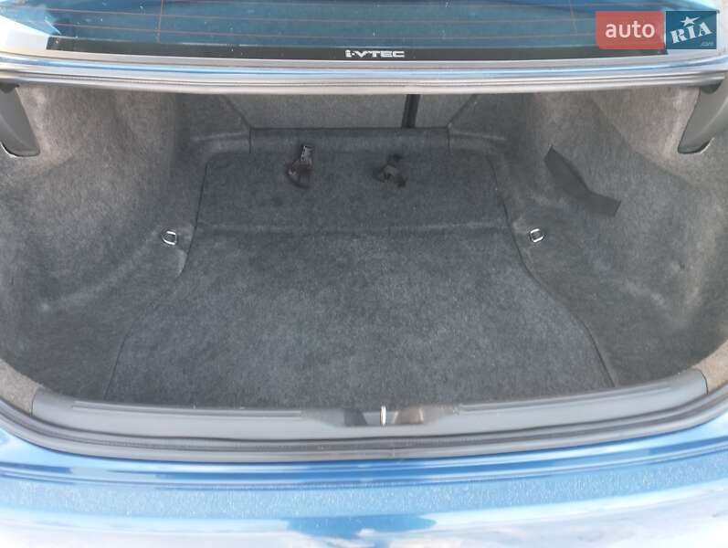 Седан Honda Accord 2004 в Бурині