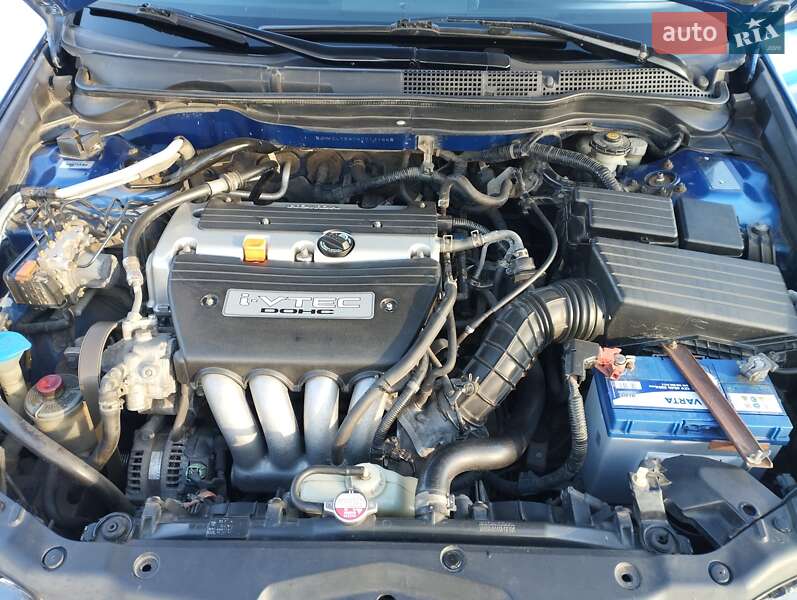 Седан Honda Accord 2004 в Бурині