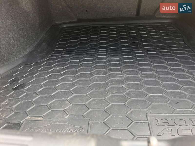 Седан Honda Accord 2006 в Кропивницькому